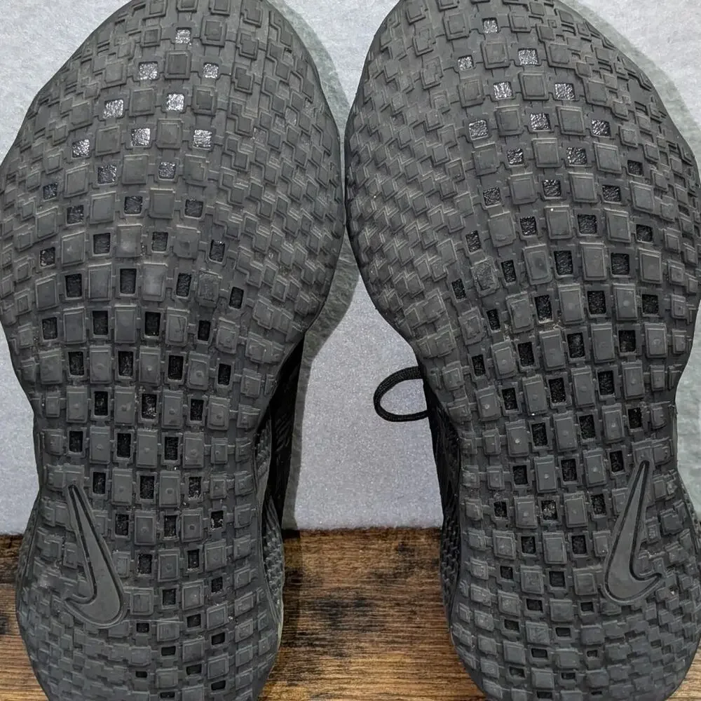 Nike Ava Rover TripleBlack Men's 8.5 Casual Trainers DX4215 005